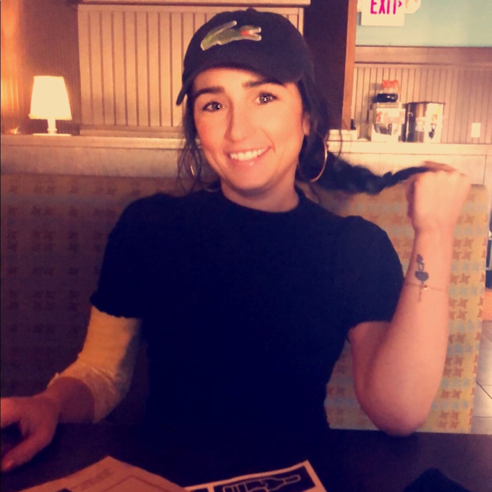 Meet your Posher, Nita